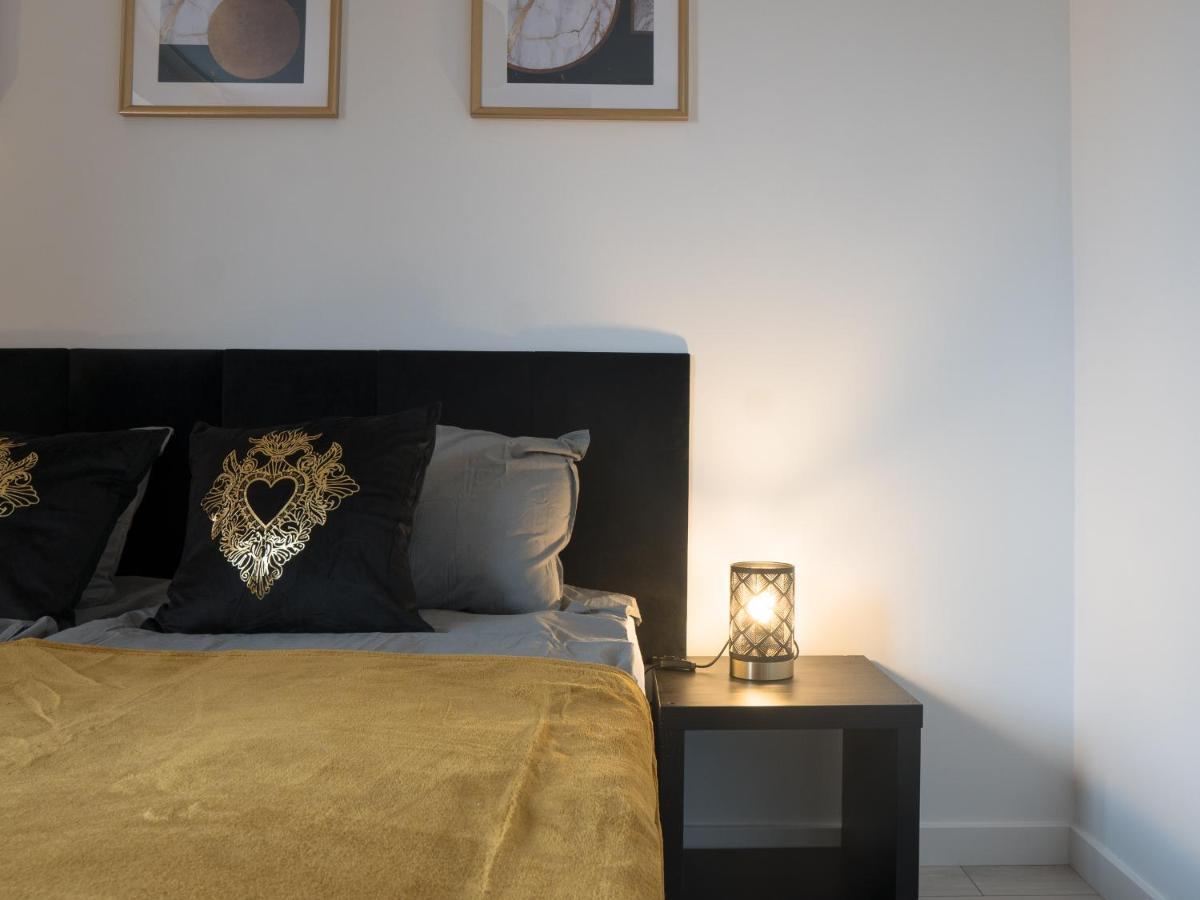 Apartament Clever 2 Kamienica Grochow Varşova Dış mekan fotoğraf